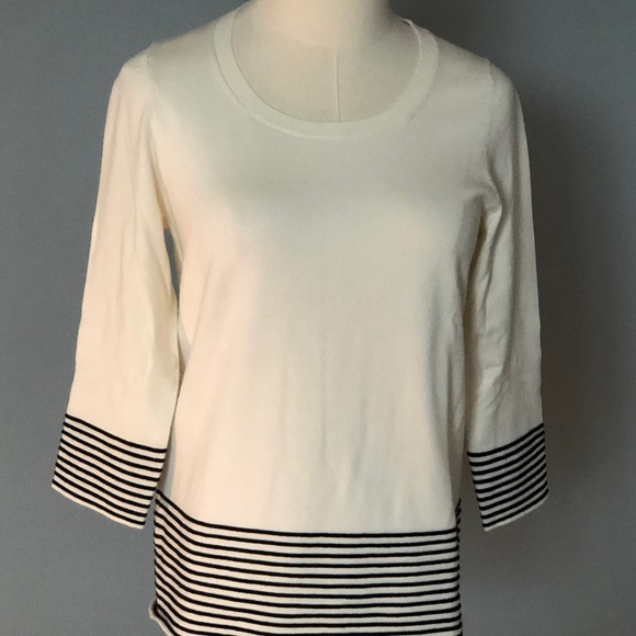 🌺NEW ANN TAYLOR 3/4 SLEEVE CREAM AND BLACK TOP SMALL - Picture 3 of 7